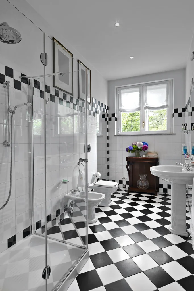 Beautiful small bathroom Installation
